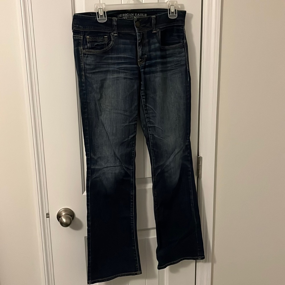 American eagle size 8 dark wash low rise kick boot stretch jeans